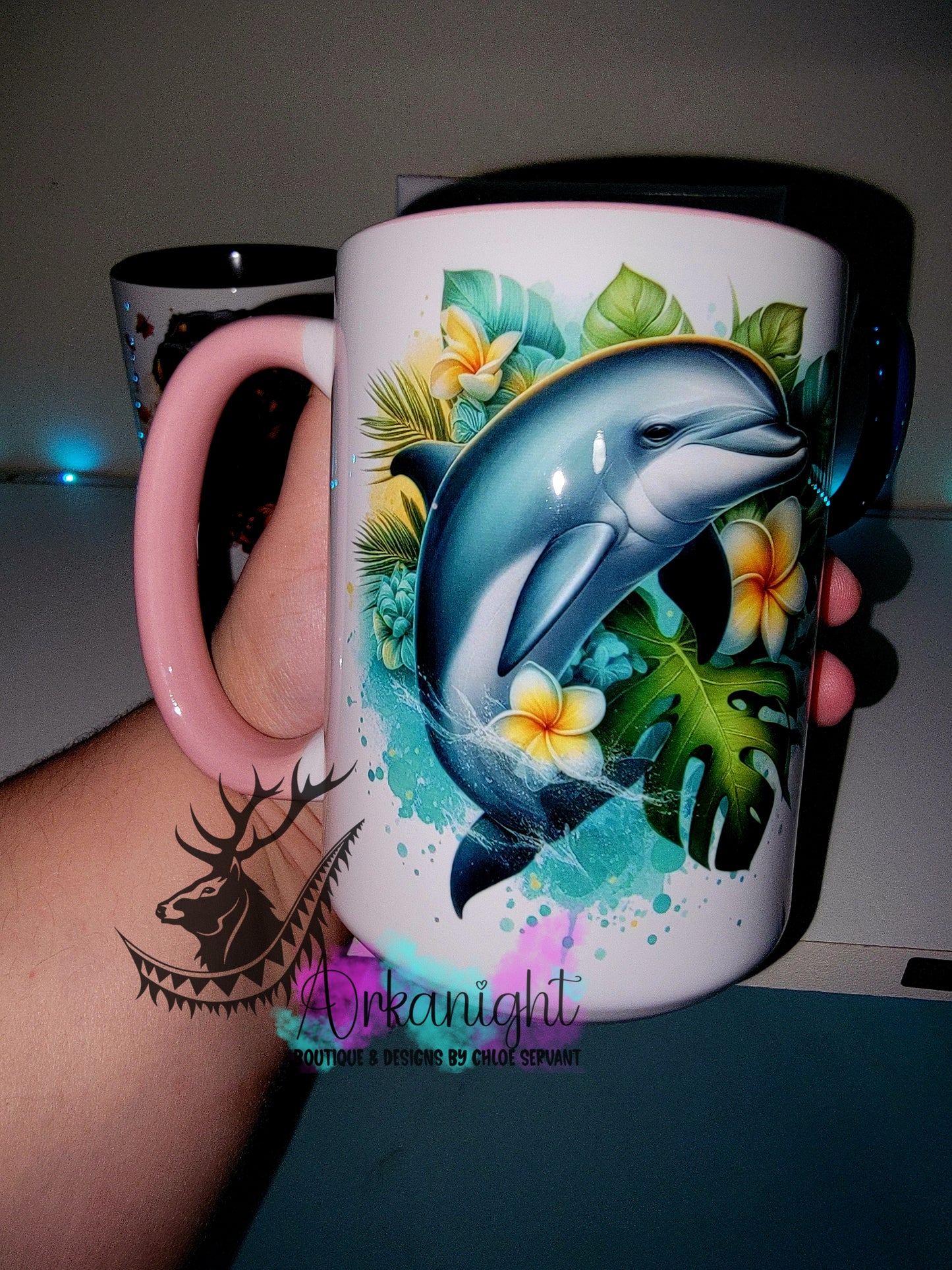 Tasse en céramique sur commande - Monstera & Animals - Dauphin