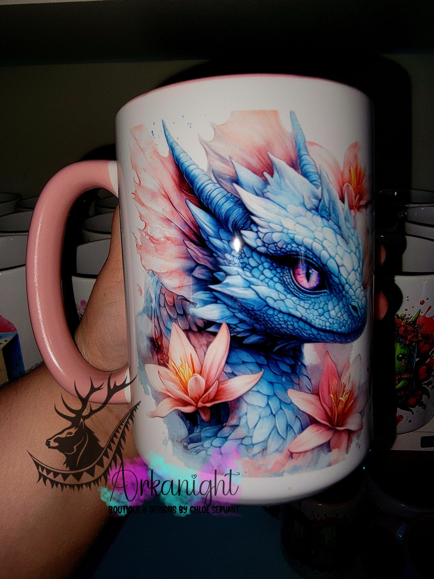 Tasse en céramique sur commande - Collection Fantaisie - Dragon - Bleu Ciel & Rose bonbon