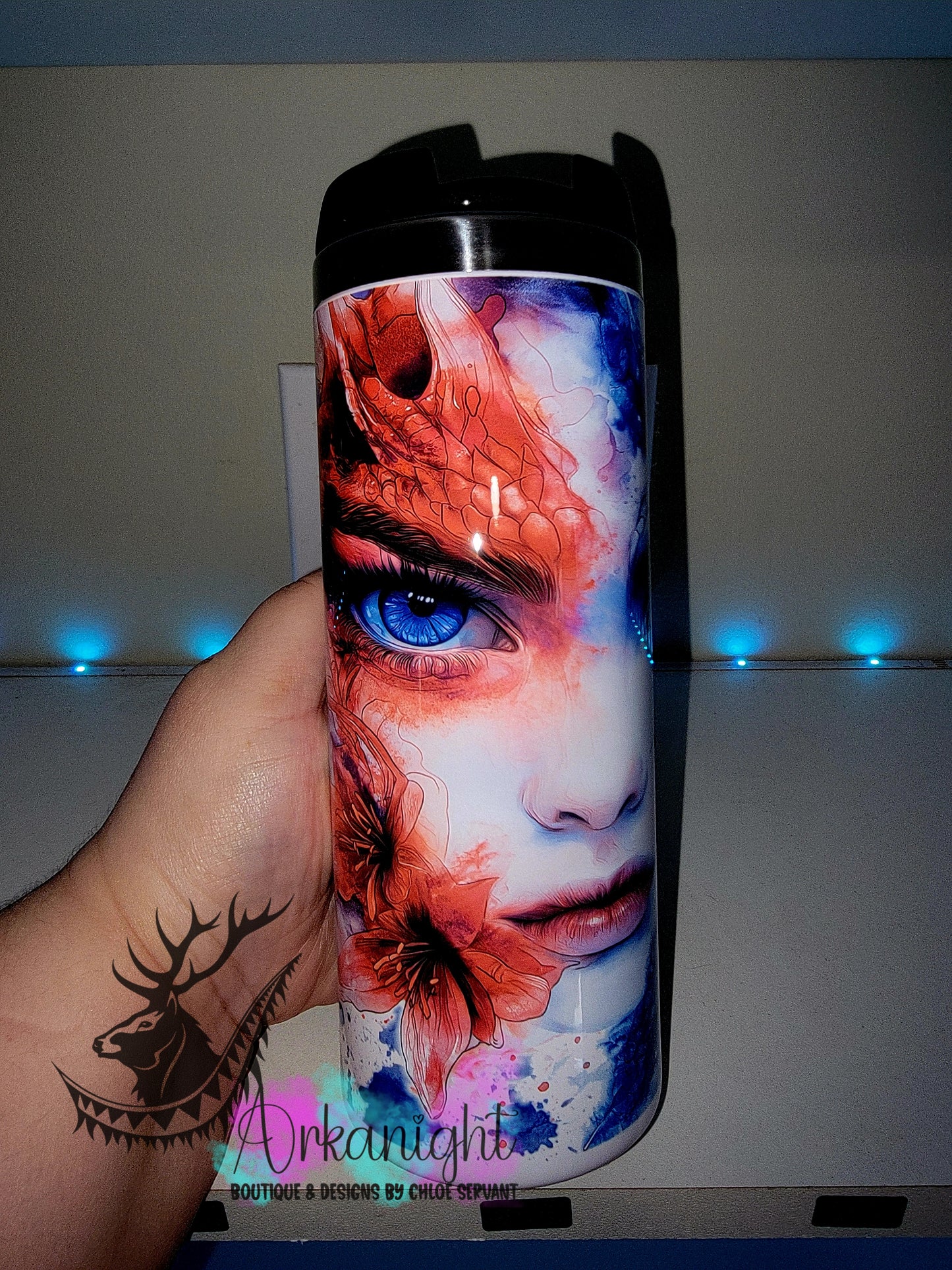Gourde sur commande - Couvercle à café - 14 oz - Collection Fantaisie 2026 - Mi-Femme Mi-Dragon - rouge & bleu