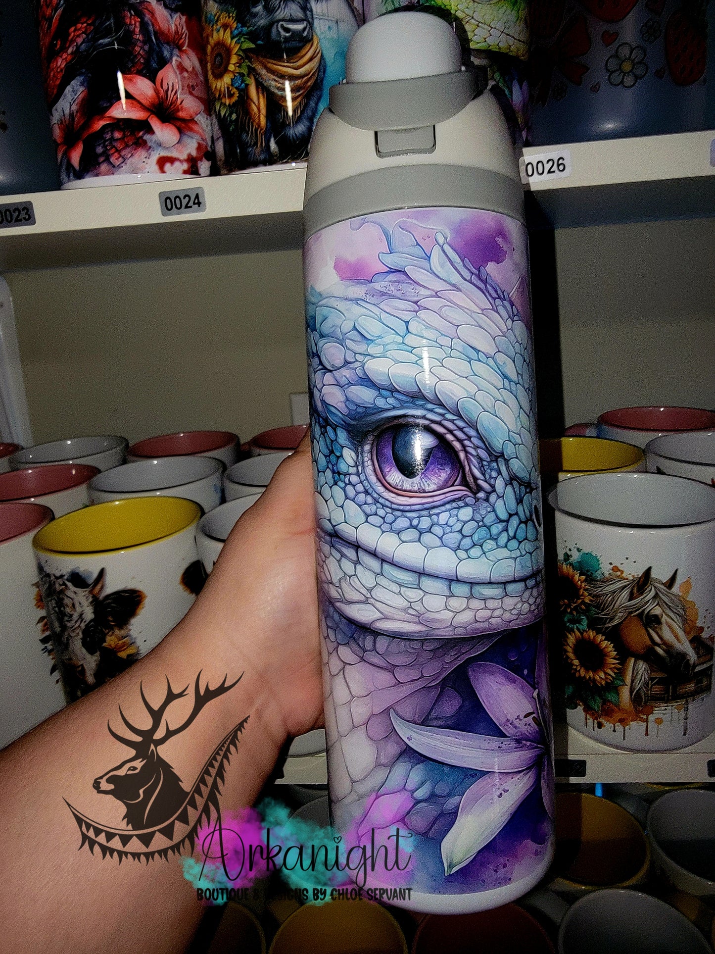 Owala DUPE 24 oz sur commande - Collection Fantaisie 2026 - Dragon Realism - Bleu Ciel & Mauve Lilas