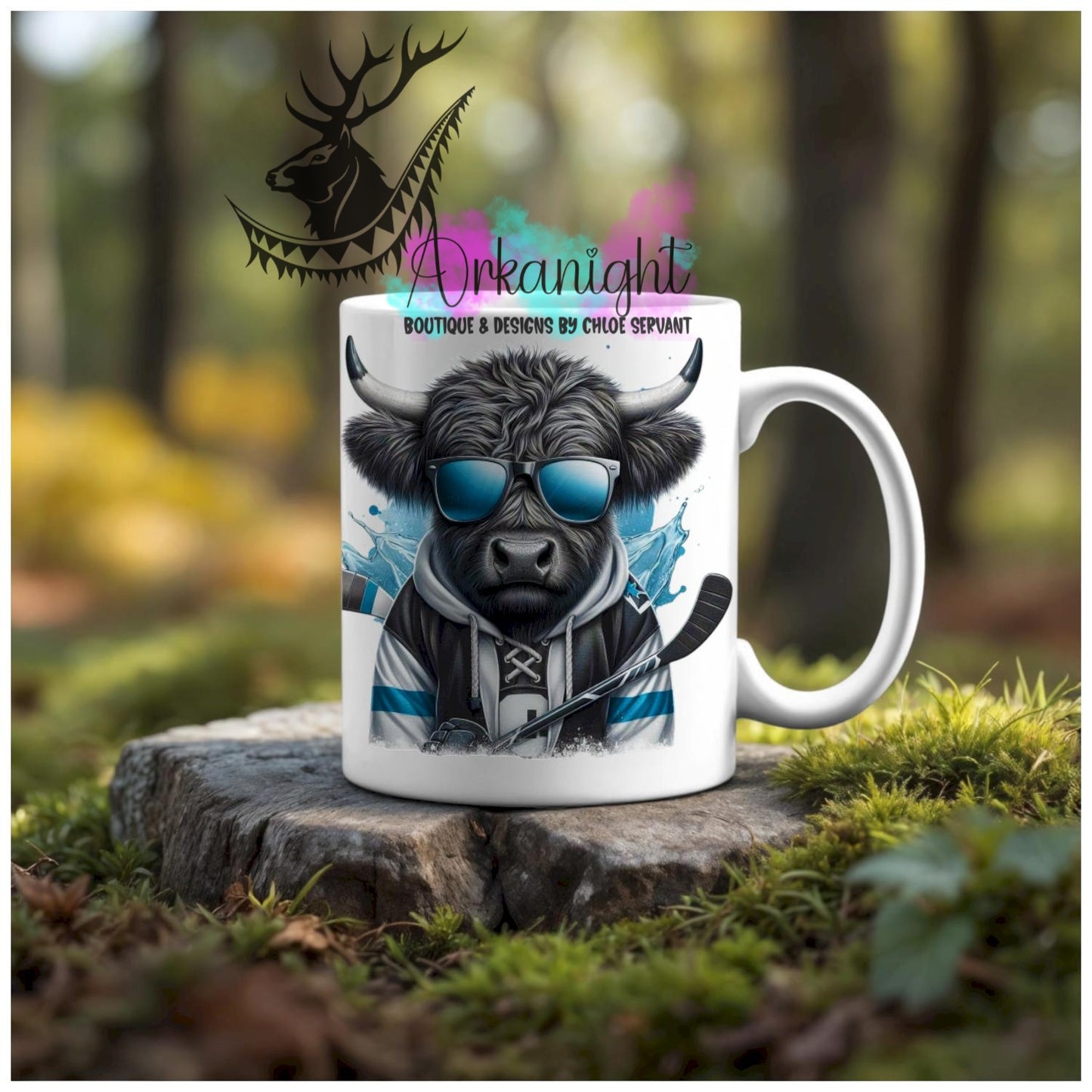 Numérique - Tasse en céramique - Collection Illustration Vache Métiers & Occupations - Vache Highland Noire- Hockey