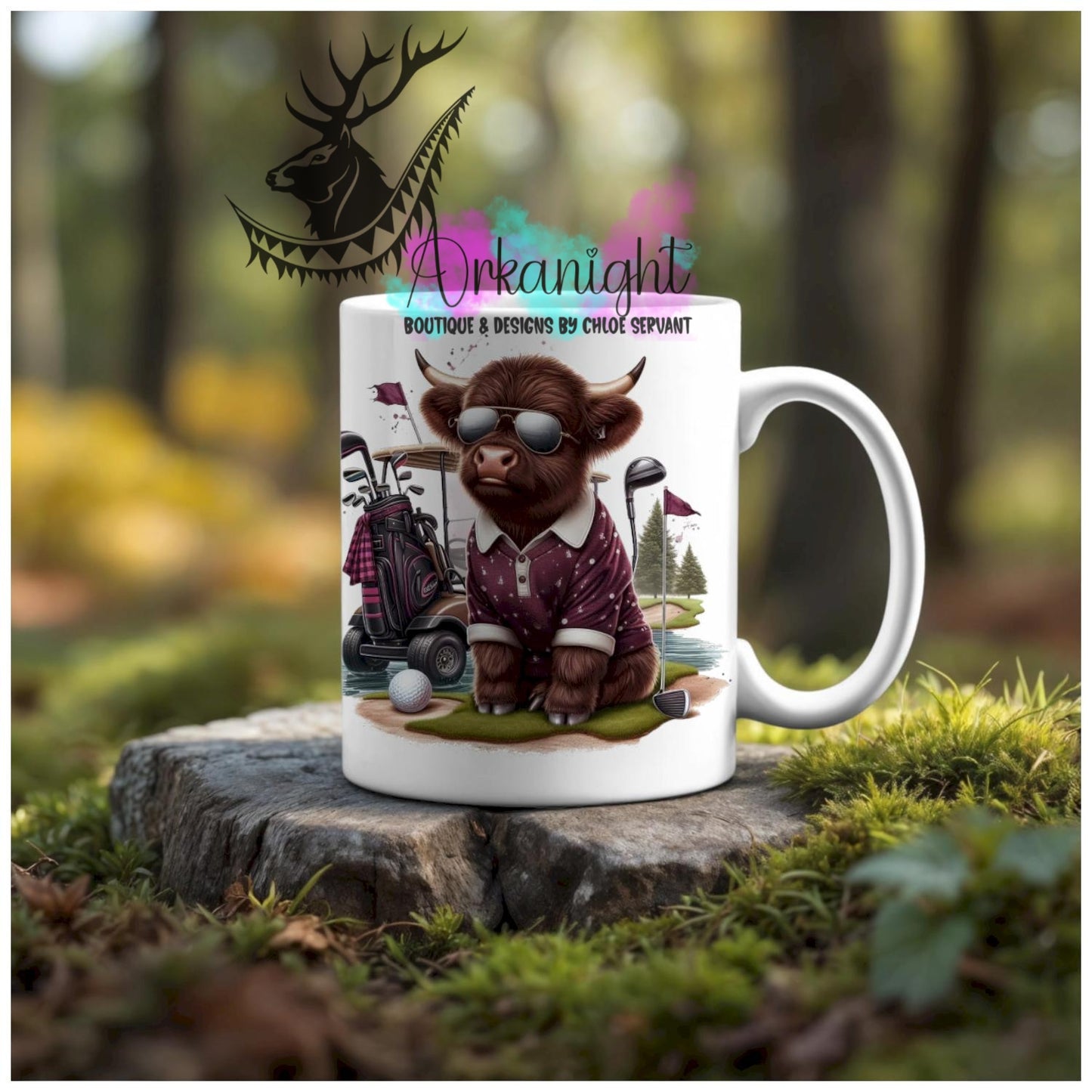 Numérique - Tasse en céramique - Collection Illustration Vache Métiers & Occupations - Vache Highland Brune - Golfeuse - Teinte de Mauve