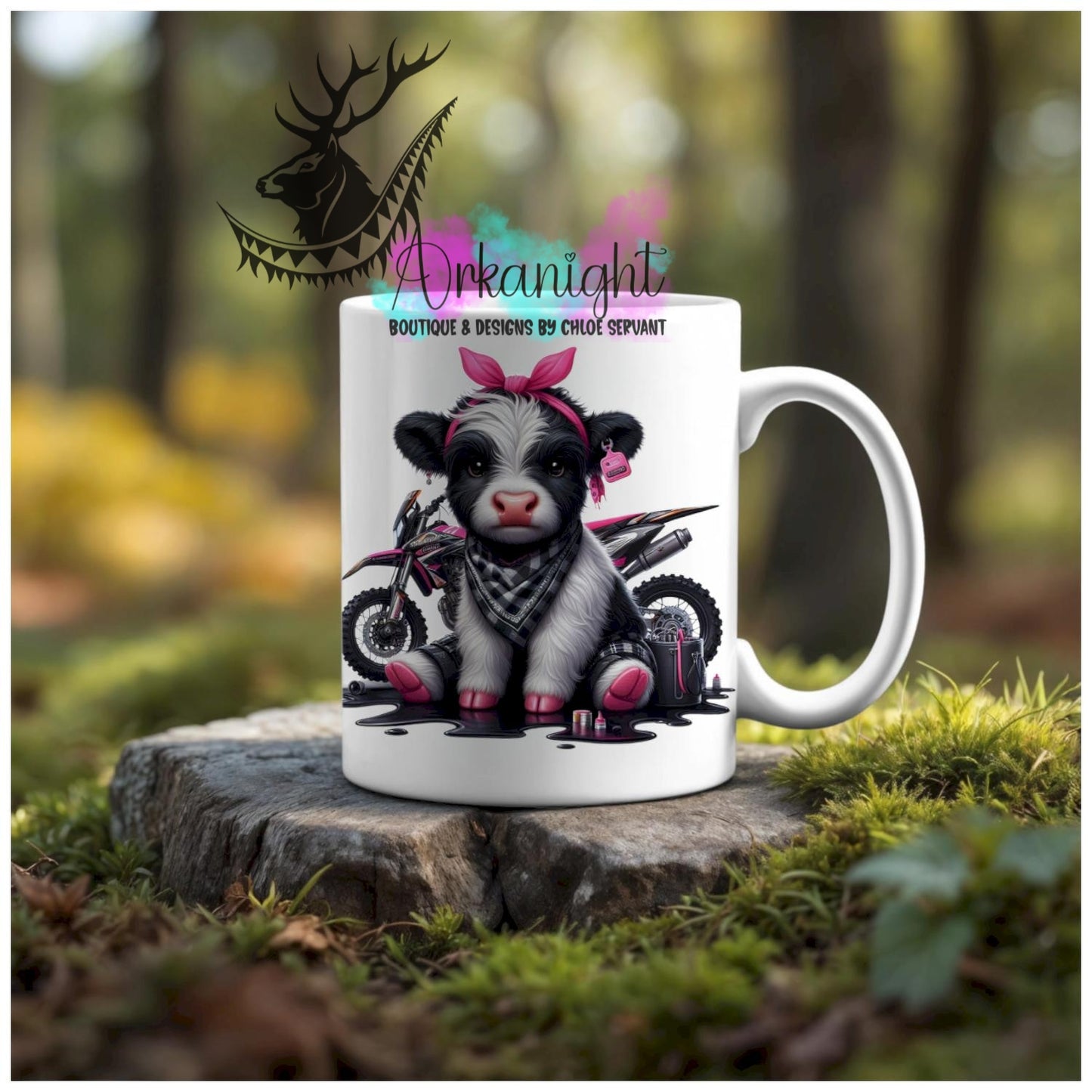 Numérique - Tasse en céramique - Collection Illustration Vache Métiers & Occupations - Vache Highland Noir & Blanche - Motocross - Teinte De Rose