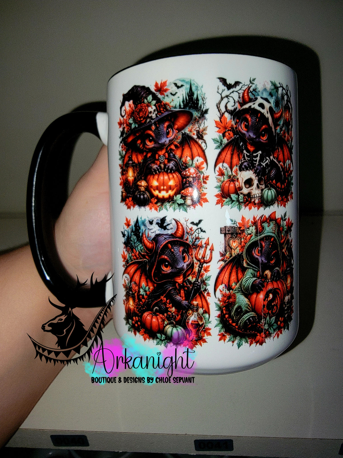 Tasse en céramique sur commande - Collection Automne et Halloween 2026 ♡ Dragon ♡ Noir & Rouge