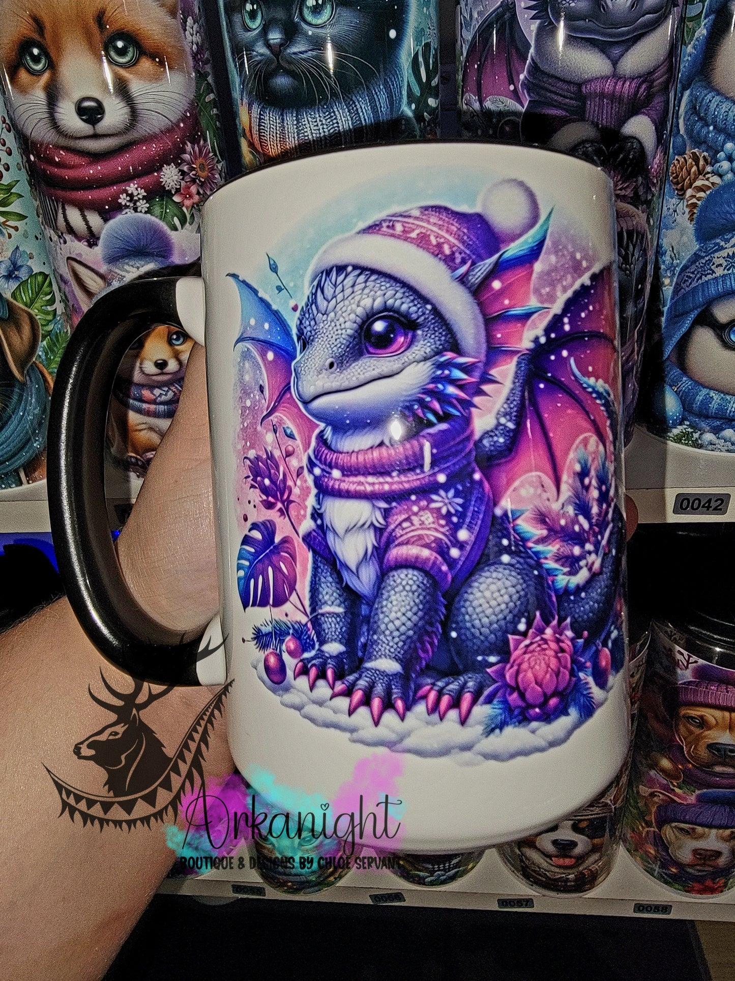Tasse en céramique sur commande - Collection Hiver 2025 - Dragon Gris & Mauve & Rose