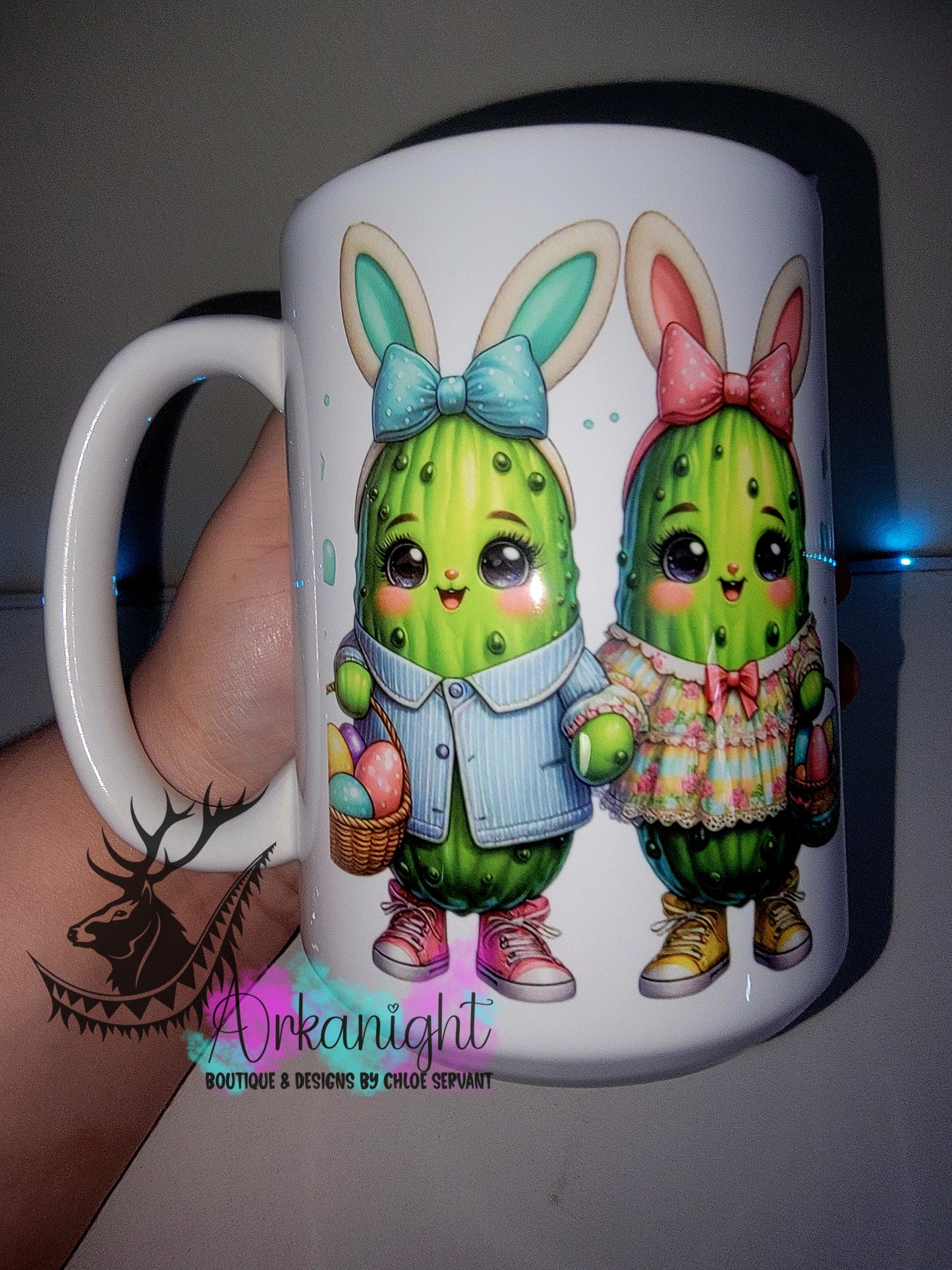 Tasse en céramique sur commande - Collection Pâques 2026 - Cornichons - Couple Rose & Bleu