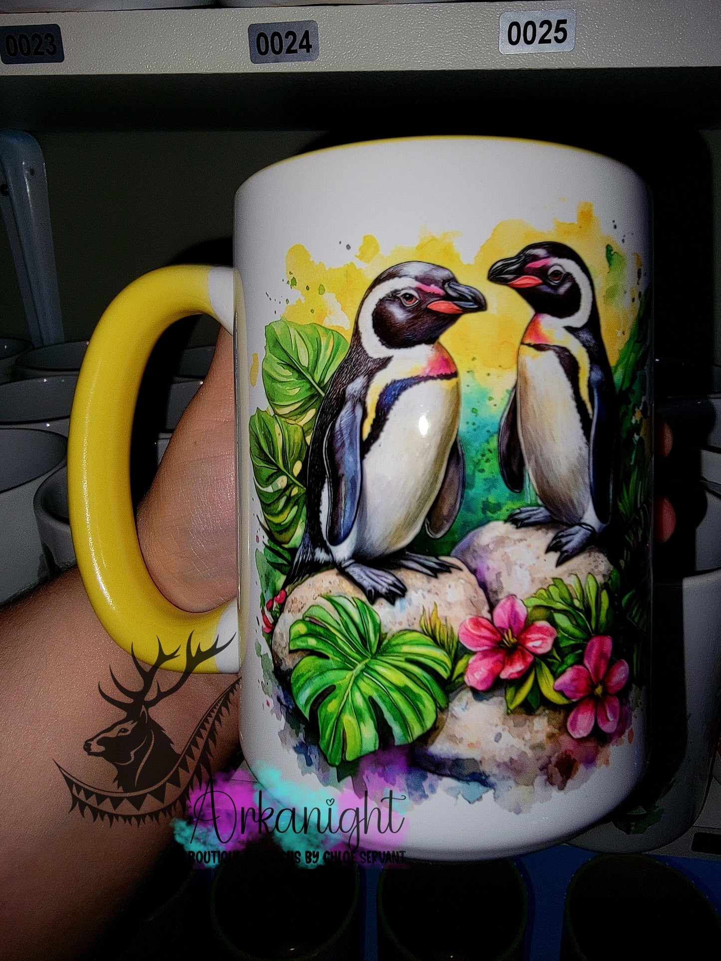 Tasse en céramique sur commande - Collection Realism - Animaux- Couple de manchot