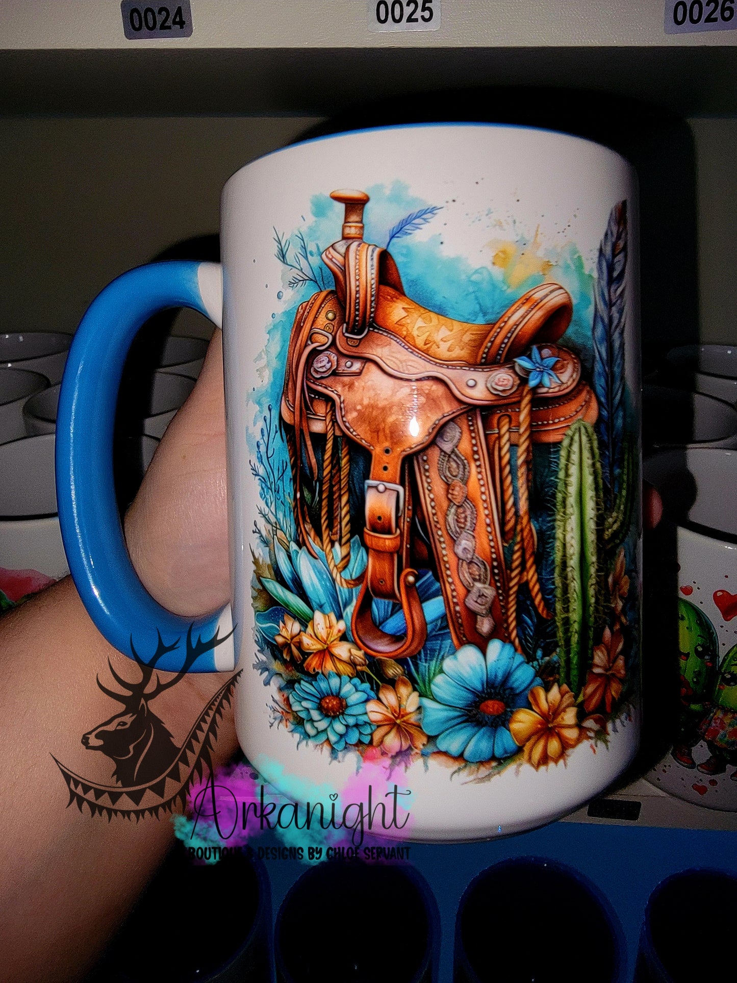 Tasse en céramique sur commande - Collection Western 2026 - Selle Western turquoise
