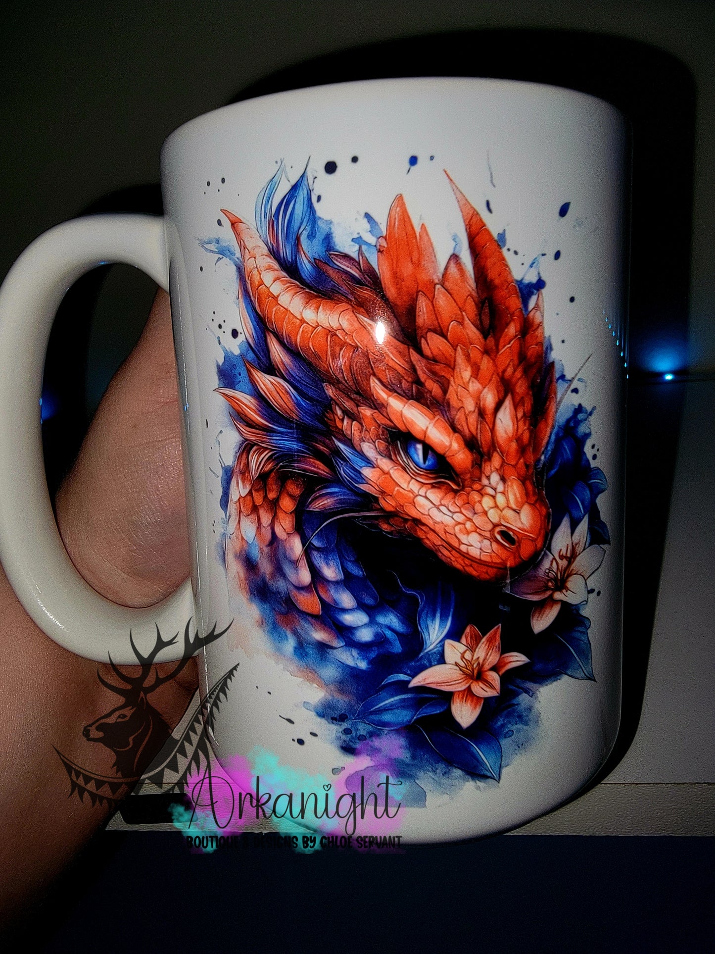 Tasse en céramique sur commande - Collection Fantaisie 2026 - Dragon - Bleu Royal & Rouge Vif