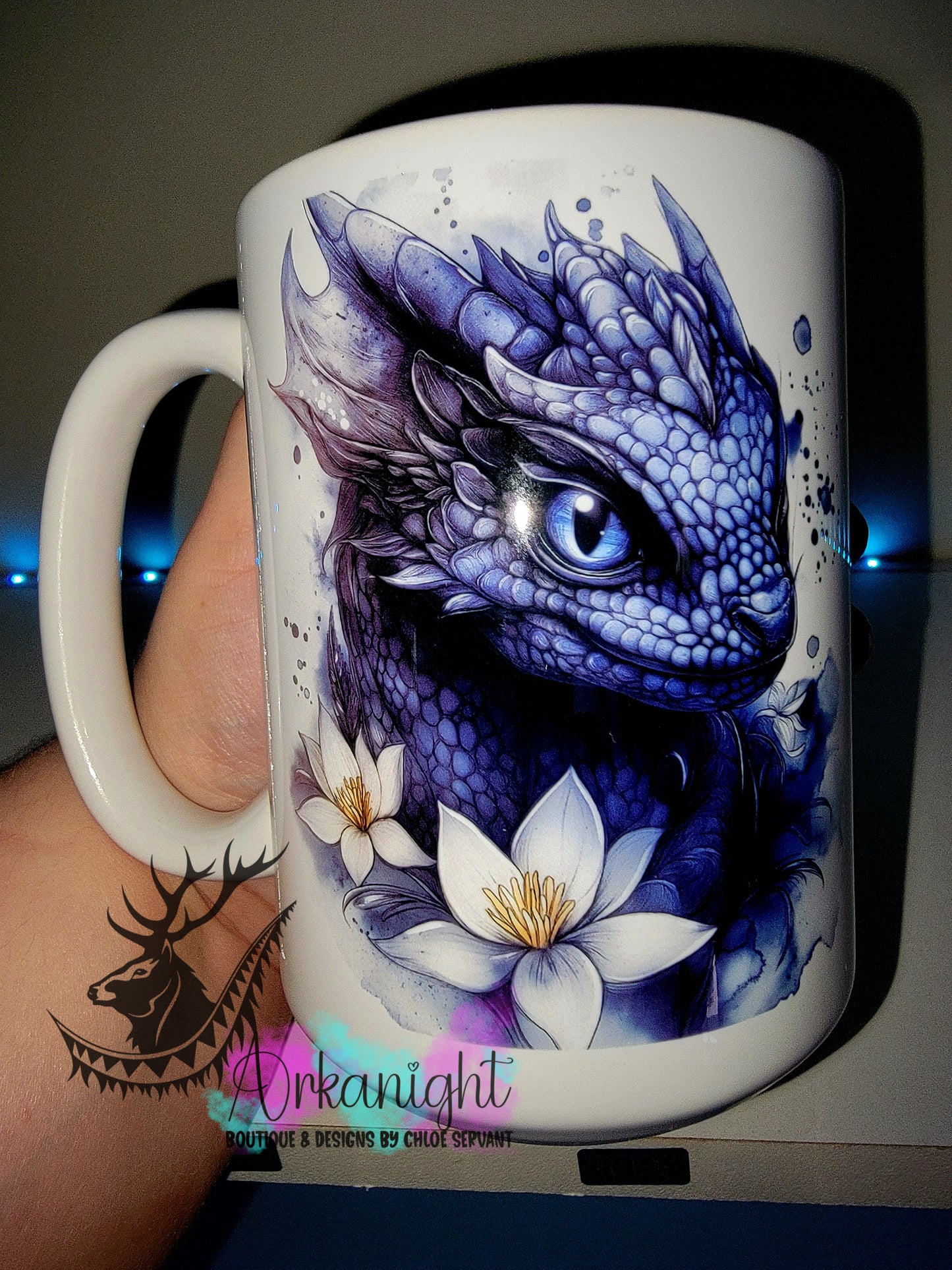 Tasse en céramique sur commande - Collection Fantaisie 2026 - Dragon - Noir & Bleu Marin