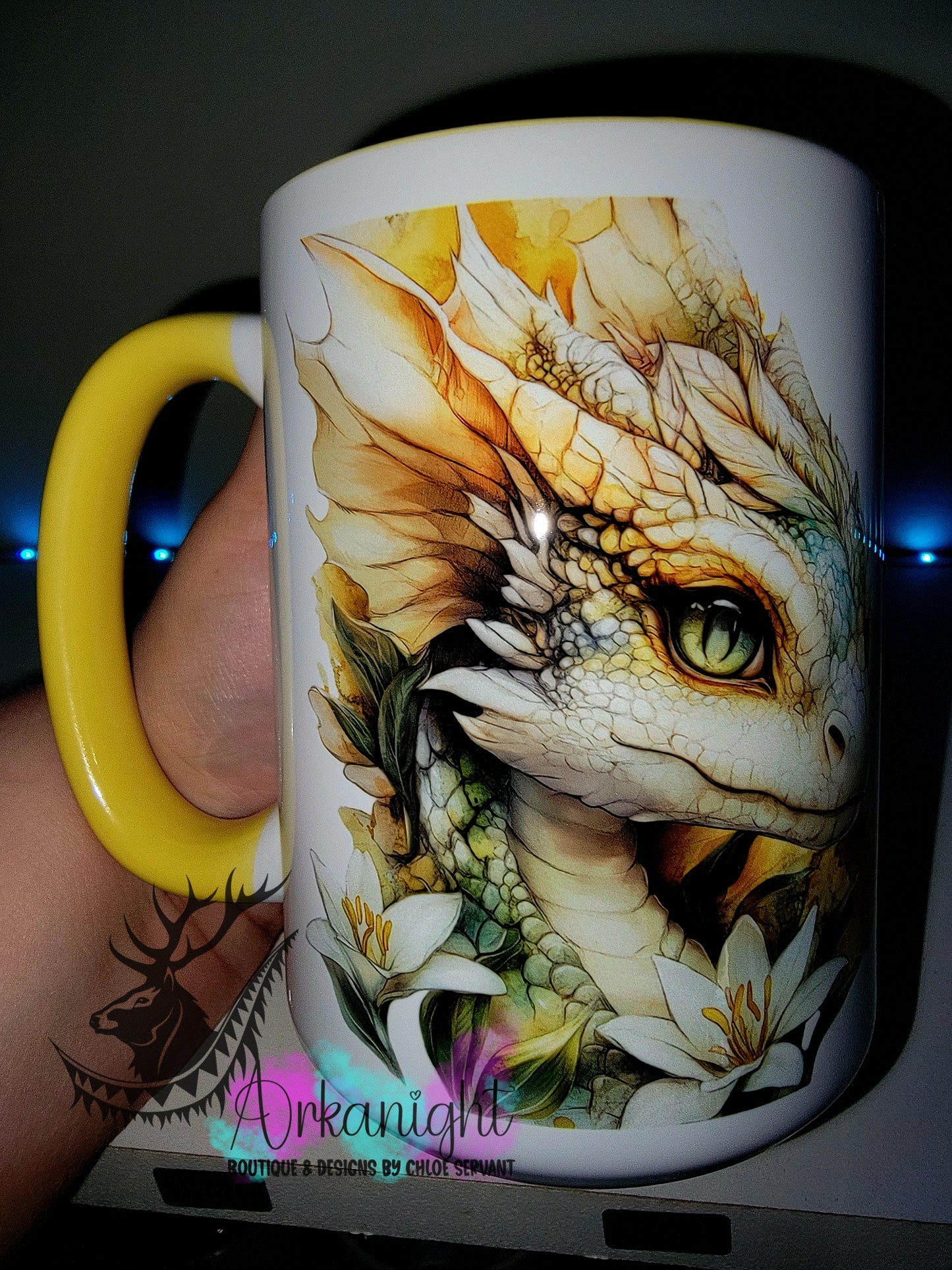 Tasse en céramique sur commande - Collection Fantaisie 2026 - Dragon - Blanc & Jaune