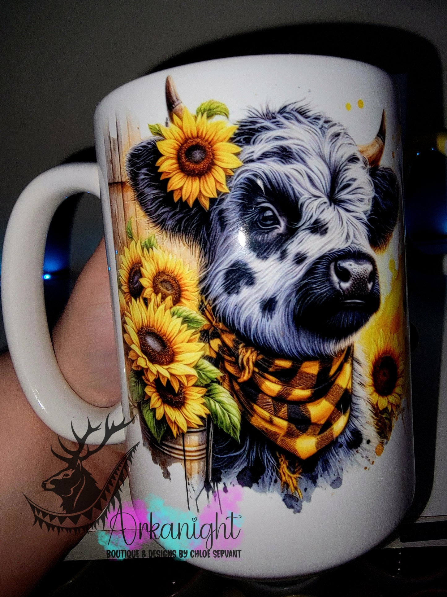 Tasse en céramique sur commande - Collection Western 2026 - Vache Highland Grise tachetée Noire
