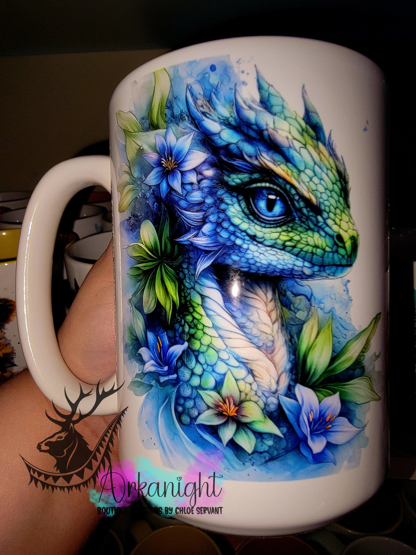 Tasse en céramique sur commande - Collection Fantaisie 2026 - Dragon - Teinte de bleu & Vert
