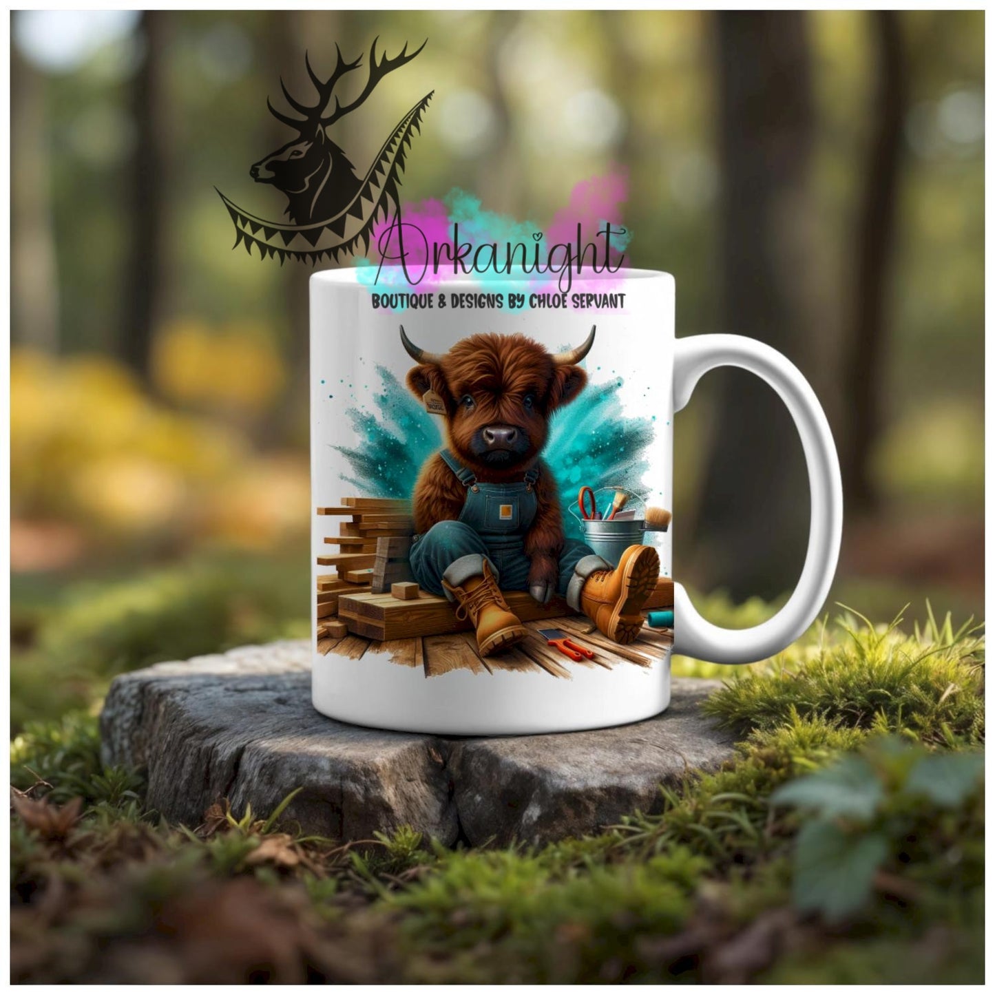 Numérique - Tasse en céramique - Collection Illustration Vache Métiers & Occupations - Vache Highland Brune Foncé & Noire - Construction - Turquoise