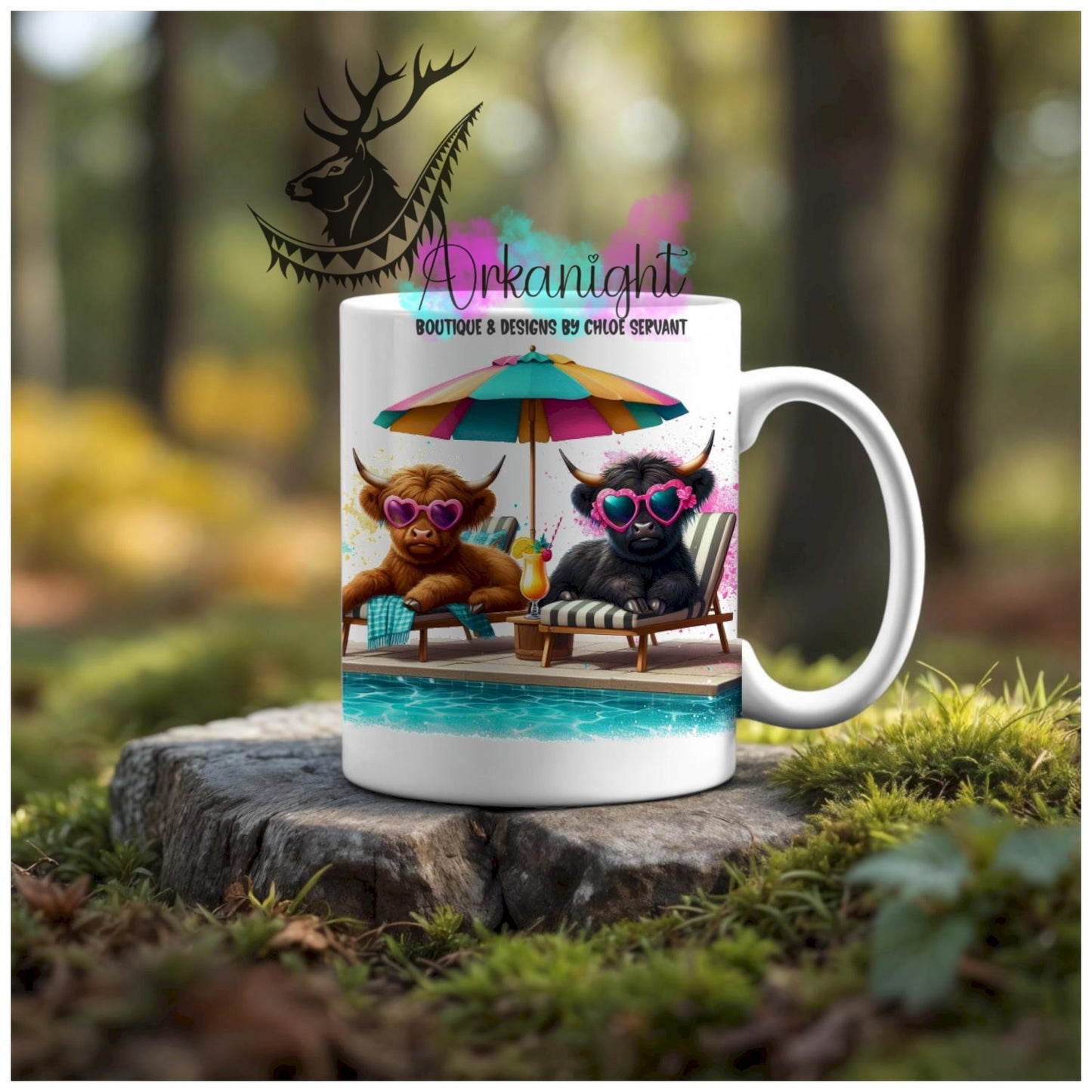 Numérique - Tasse en céramique - Collection Illustration Vache Métiers & Occupations - Vache Highland Noir & Rousse - À la piscine