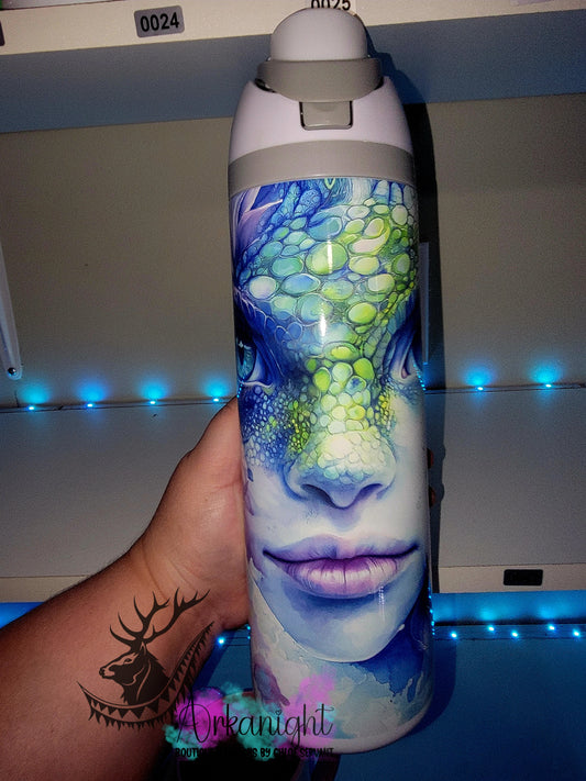 Owala DUPE 24 oz sur commande - Collection Vivid colors & Flowers - Mi-Femme Mi-Dragon - Vert & Bleu