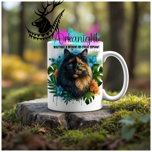 Numérique - Tasse en céramique - Collection Monstera & Animaux - Chatte Écaille de tortue Angora